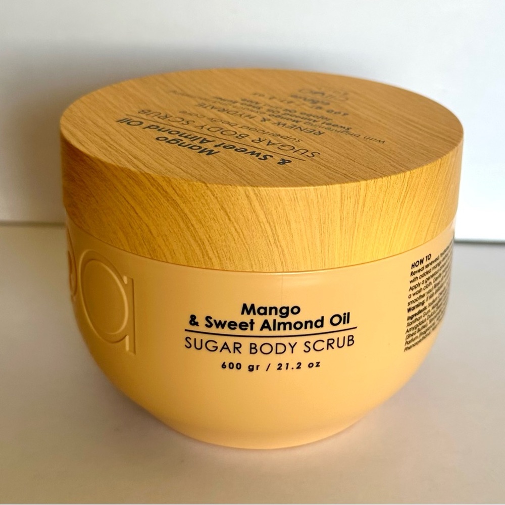 Ciroa Mango & Sweet Almond Oil Sugar Body Scrub Renew & Hydrate 21.2oz